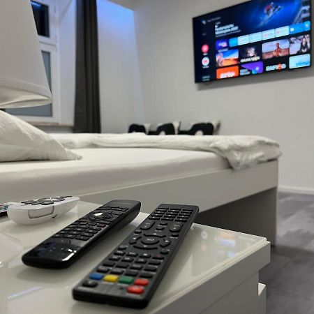 Freshly Renovated City Apartments Essen Kitchen Wifi Near Duesseldorf Airport Exterior foto