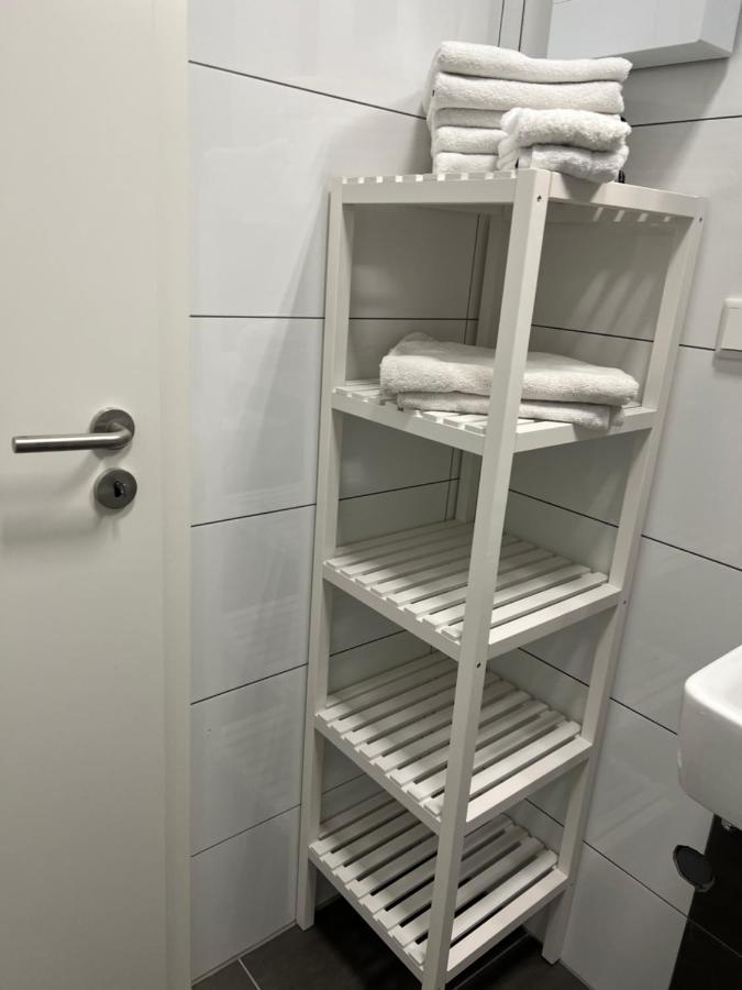Freshly Renovated City Apartments Essen Kitchen Wifi Near Duesseldorf Airport Exterior foto